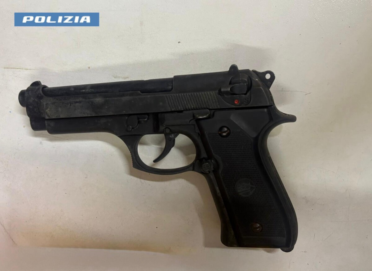 pistola polizia