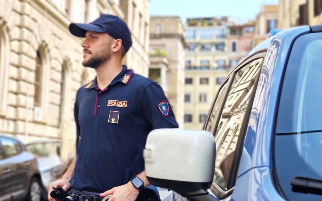 Truffa dello specchietto da 20 euro contro una donna sventata dalla Polizia al Vescovio
