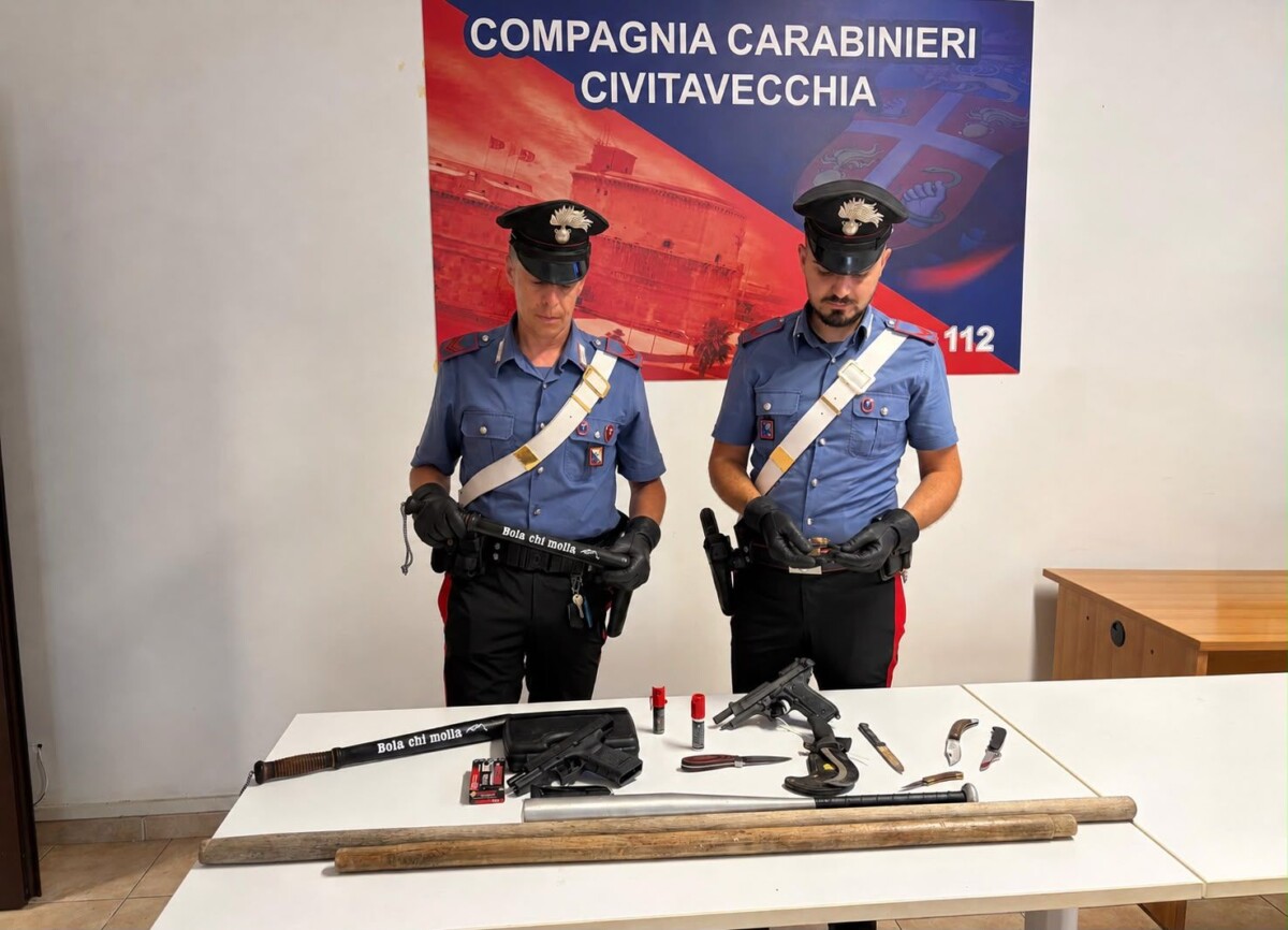carabinieri civitavecchia armi