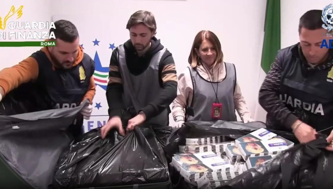 Tabacco africano di contrabbando scoperto dalla finanza a Fiumicino
