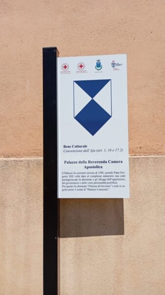 scudo blu allumiere