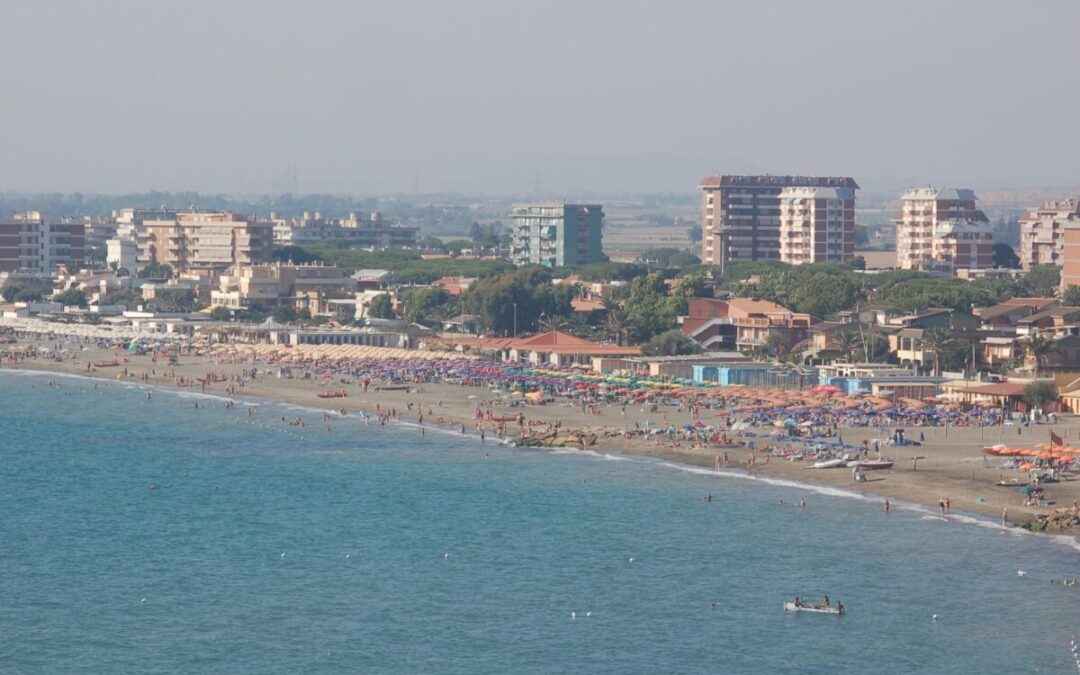 Sgombero per lo stabilimento comunale di Tarquinia Lido