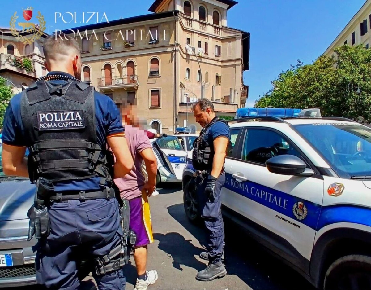 municipale roma capitale arresto fermo