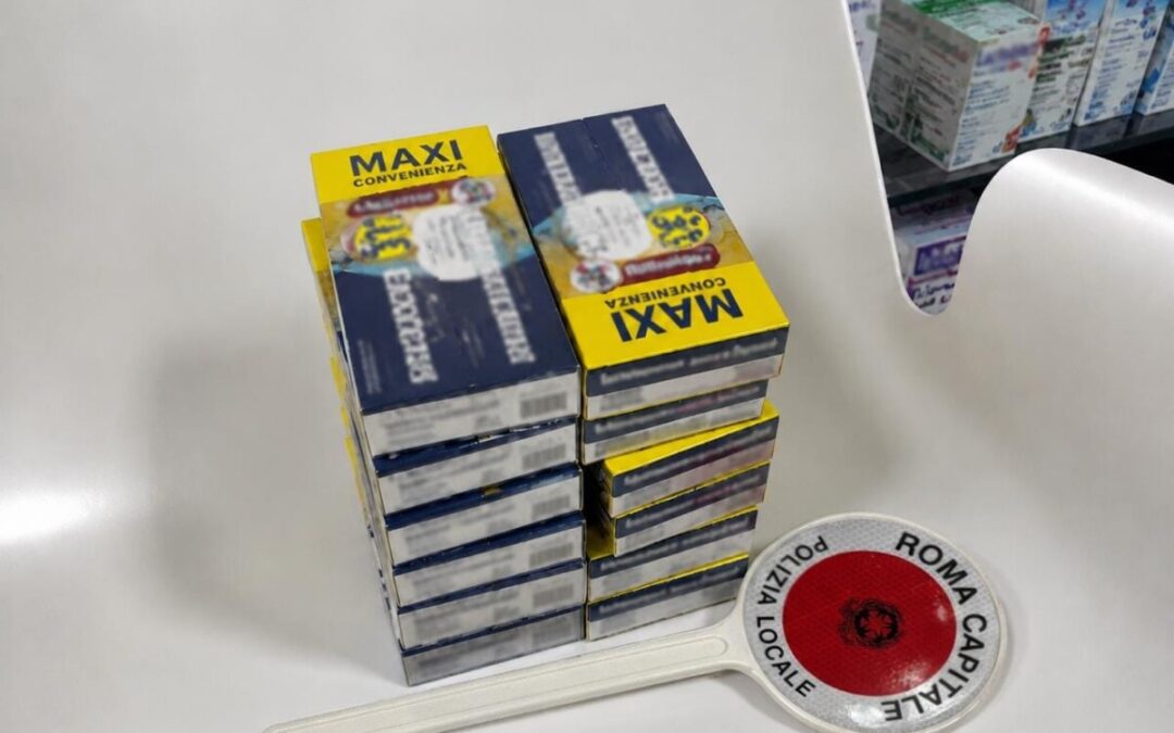 Ruba creme per dentiere per 350 euro da una farmacia e le nasconde nella camicia: inseguito e bloccato da Roma Capitale