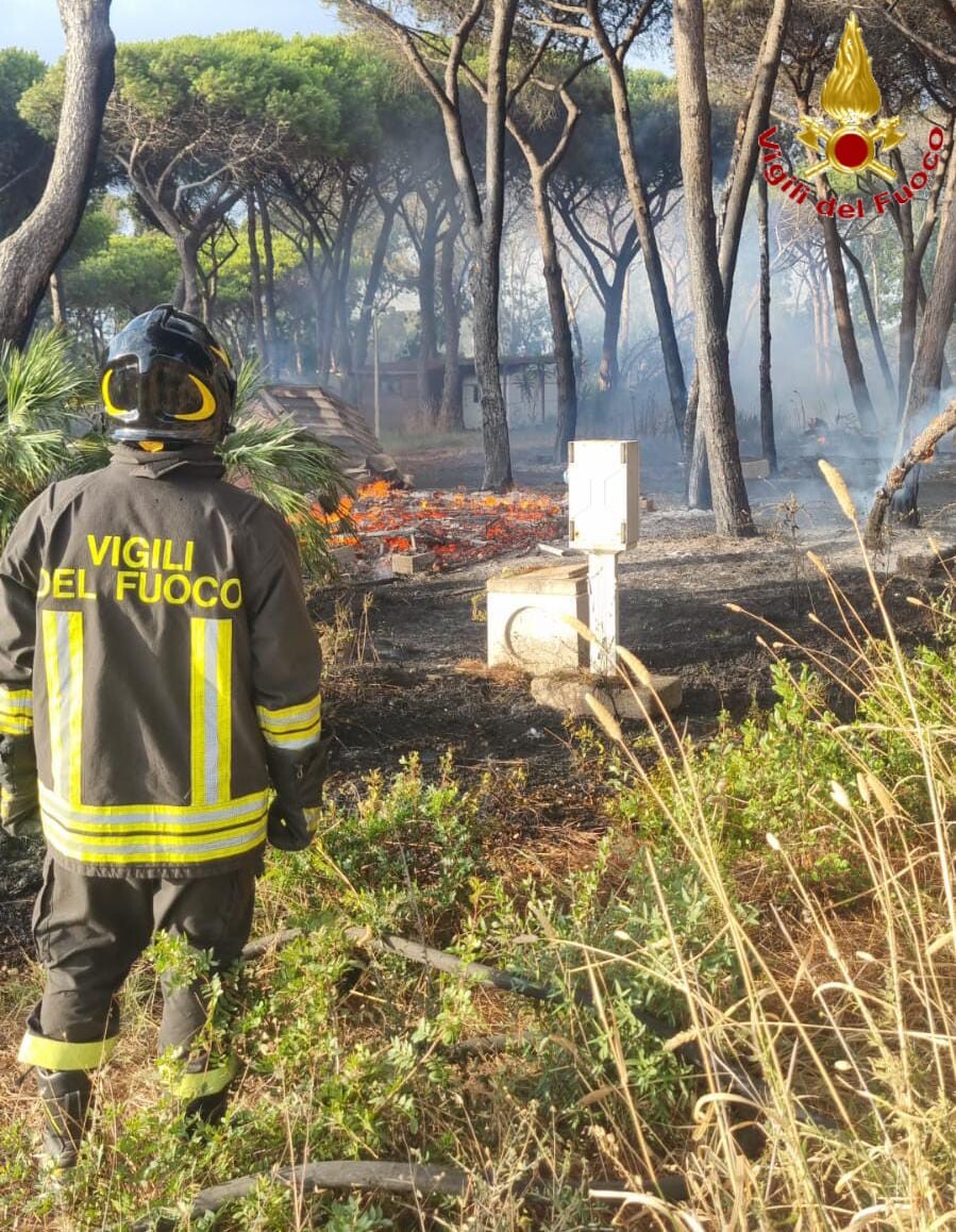 incendio frasca vvf vigili fuoco pompieri