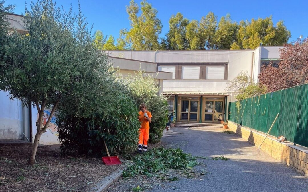 Pulizia e decespugliamento nelle scuole di Cerveteri