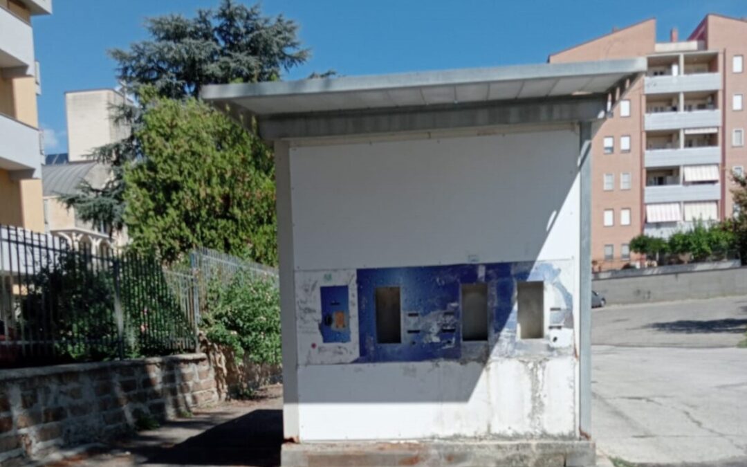 Tarquinia, Sinistra Italiana spara a zero: “Senza soluzione l’annosa questione delle casette dell’acqua”